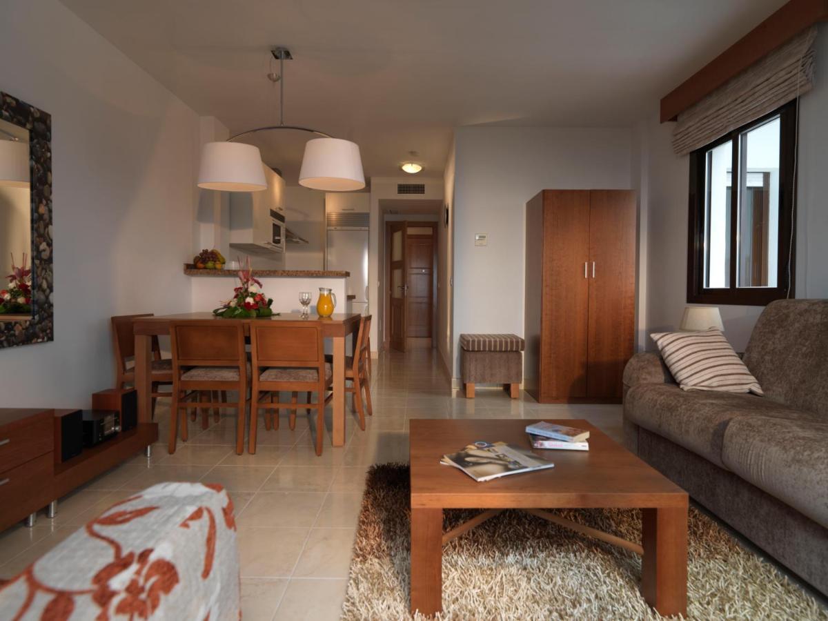 แม็คโดนัลด์ ลา เอร์มิตา รีสอร์ต Apartment มิฮาส ภายนอก รูปภาพ